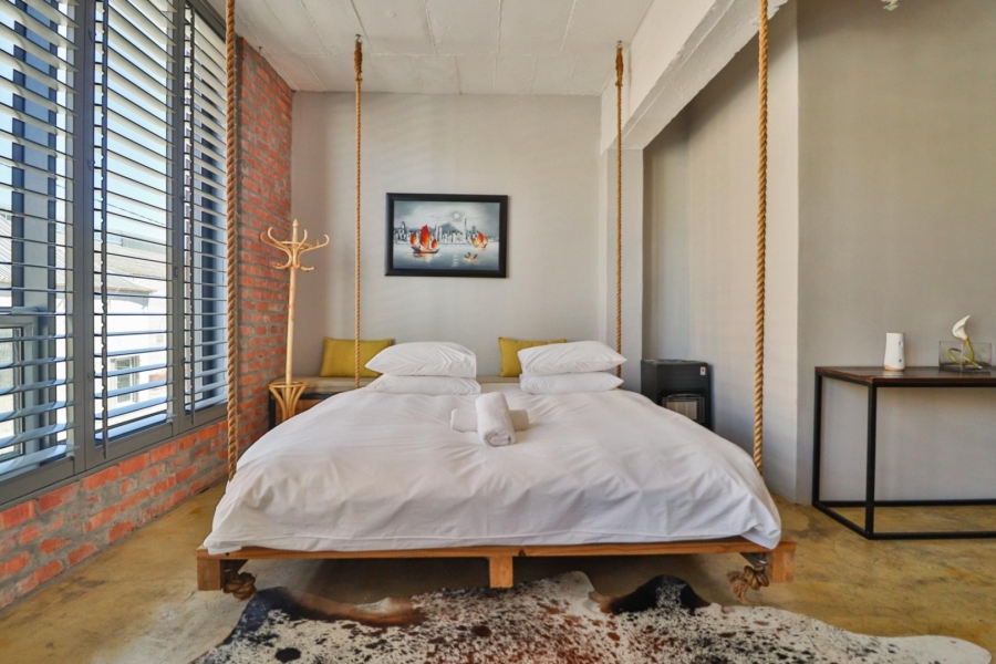 To Let 2 Bedroom Property for Rent in Woodstock Western Cape